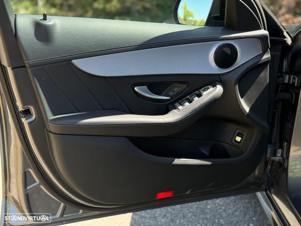 Mercedes-Benz C 300 de AMG Line - 19