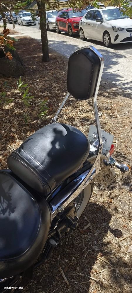 Suzuki Intruder VL 800 - 6