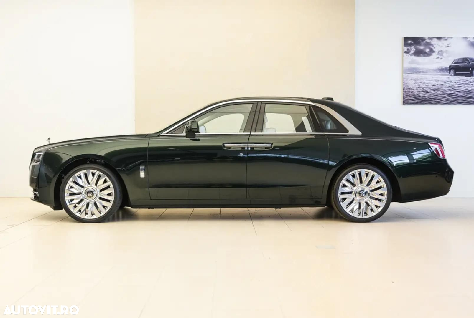 Rolls-Royce Ghost - 3