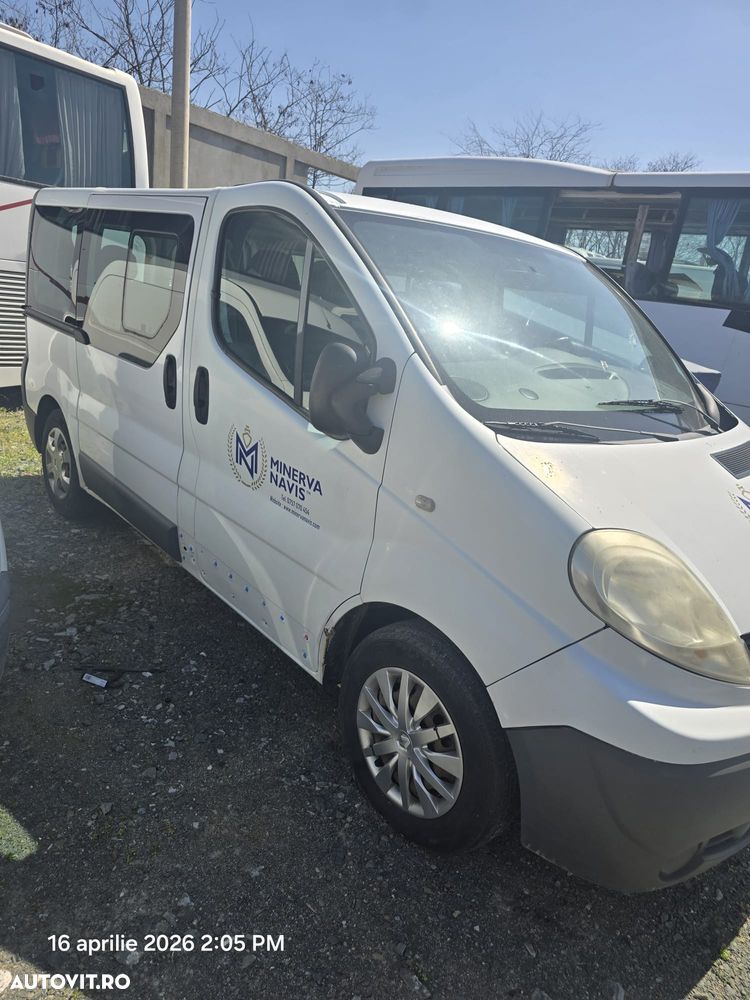Renault Trafic Passenger L1H1 Authentique - 6
