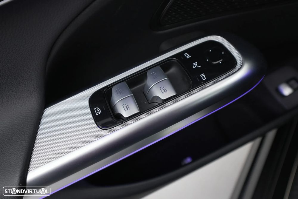 Mercedes-Benz E 220 d 9G-TRONIC Edition AVANTGARDE - 23