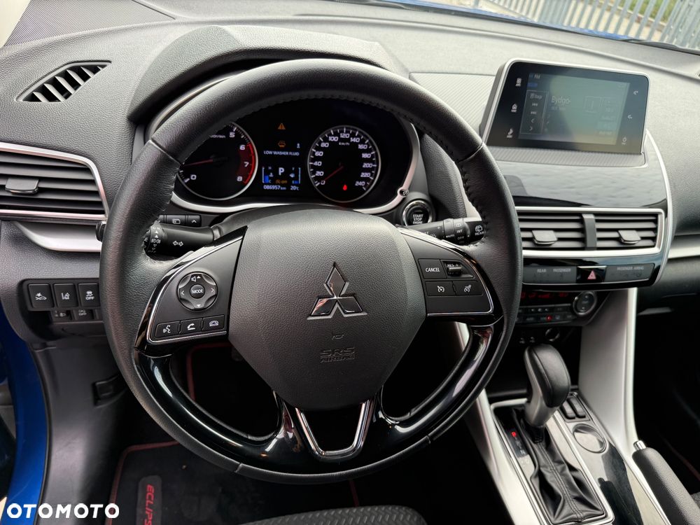 Mitsubishi Eclipse Cross - 13