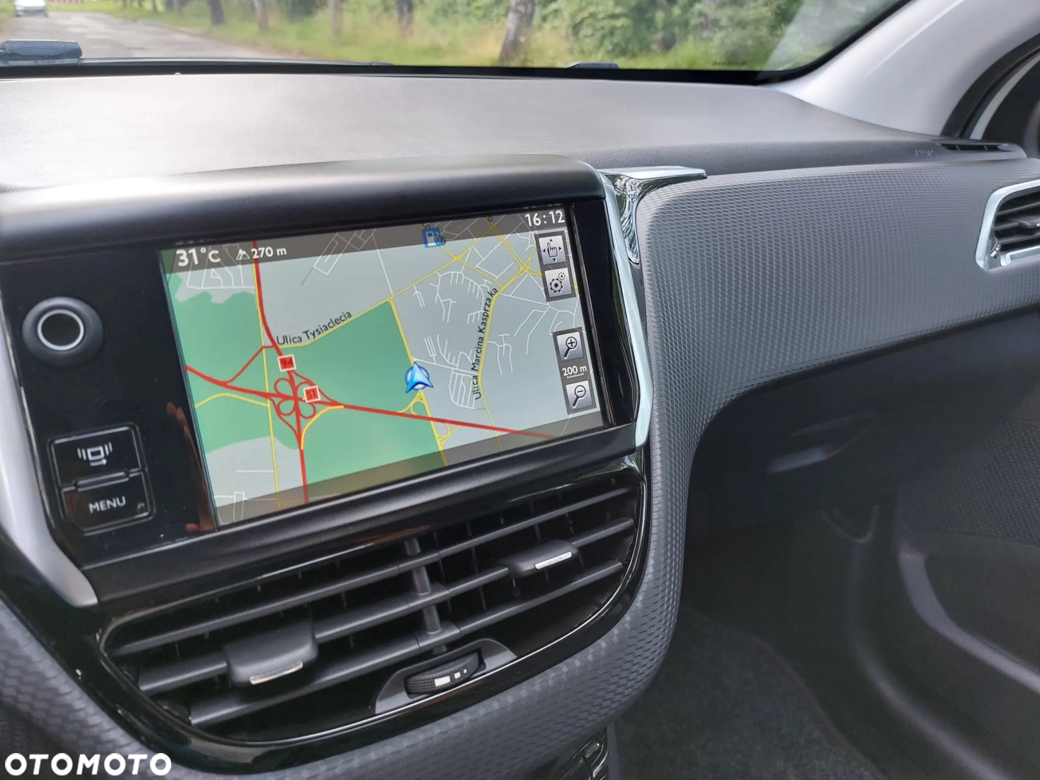 Peugeot 2008 PureTech 82 Allure - 31