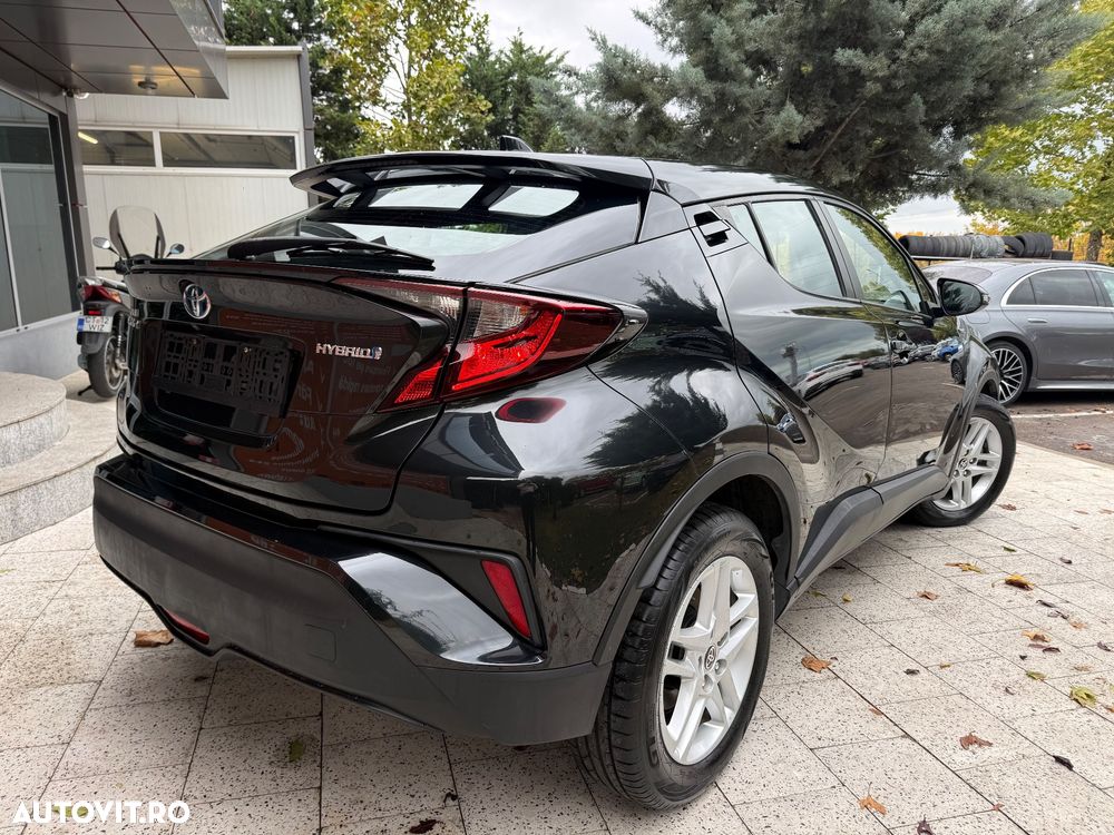 Toyota C-HR Lounge - 4