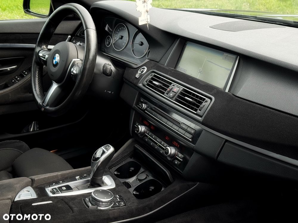 BMW Seria 5 530d xDrive Sport-Aut - 15