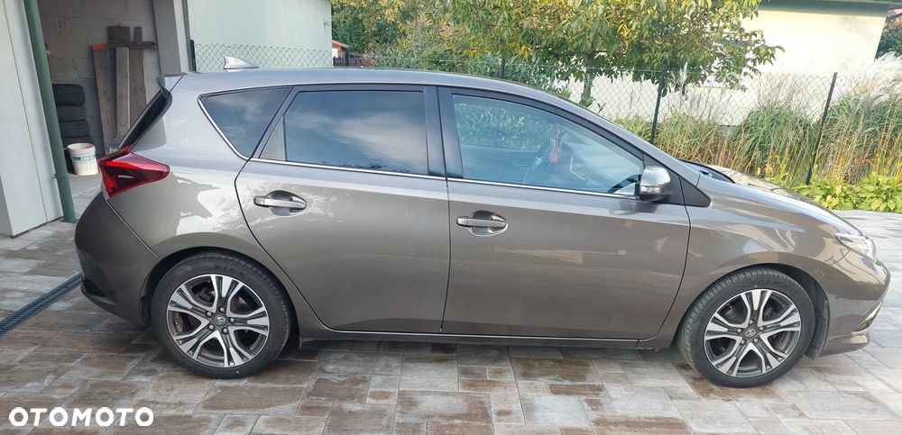 Toyota Auris 1.2 T Selection MS - 6