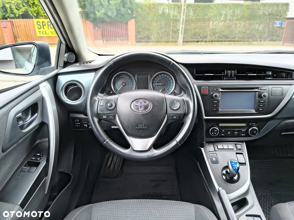 Toyota Auris 1.8 HSD Luna - 11