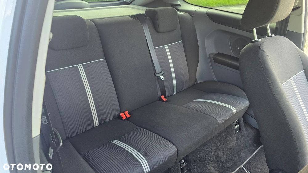Ford Focus 1.6 16V Viva II - 26