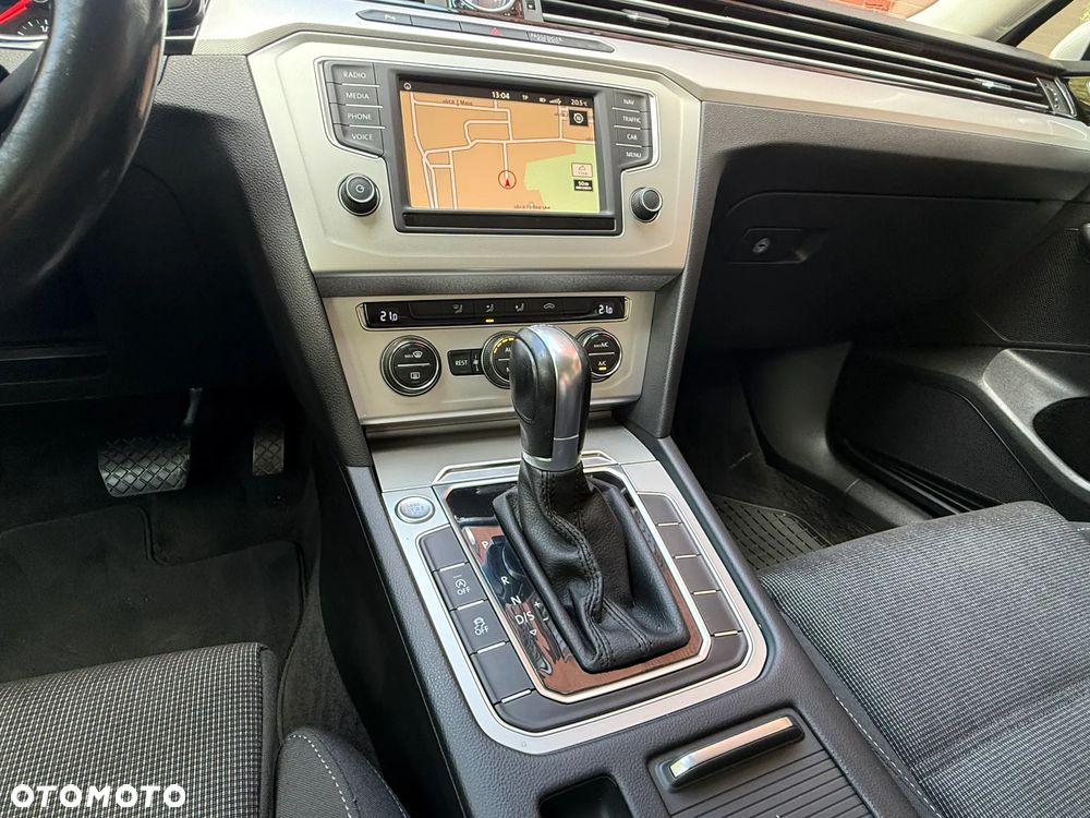 Volkswagen Passat 1.8 TSI BMT Comfortline DSG - 21