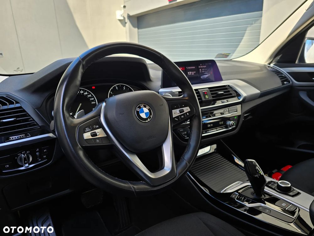 BMW X3 xDrive20d MHEV Advantage - 16