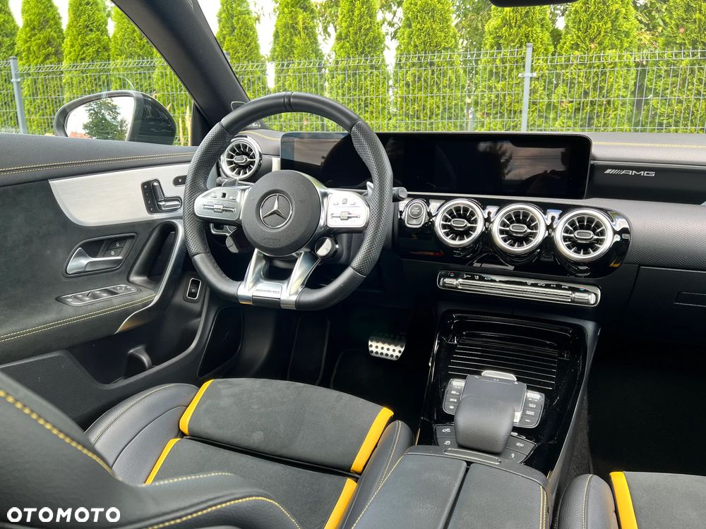 Mercedes-Benz CLA AMG 45 S 4-Matic+ 8G-DCT - 16