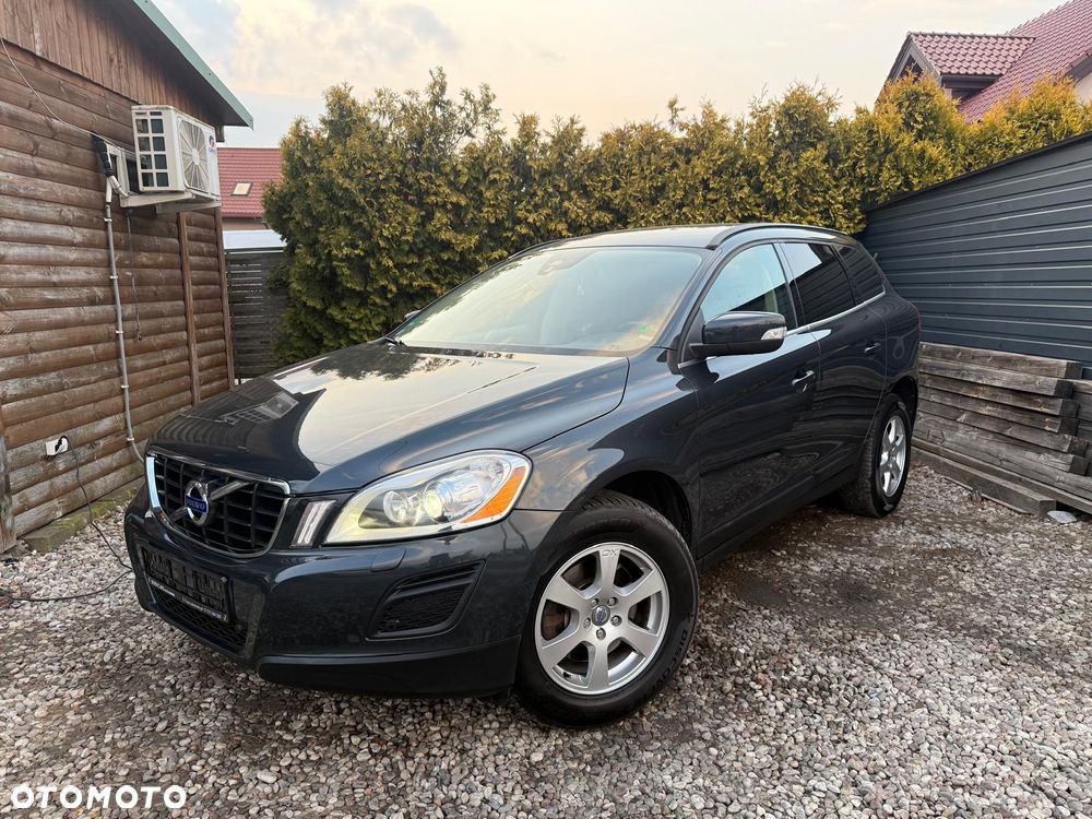 Volvo XC 60 DRIVe Momentum - 1