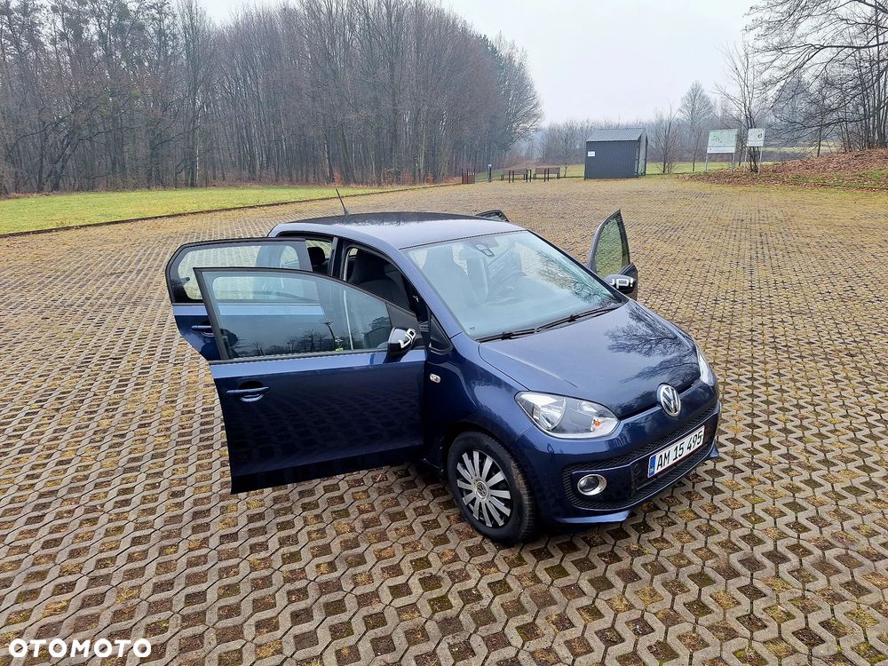 Volkswagen up! United - 10