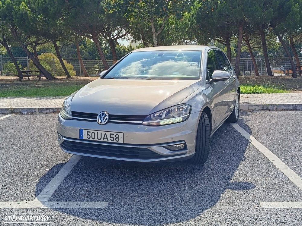 VW Golf 1.6 TDI Confortline - 4