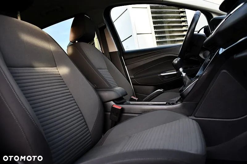 Ford C-MAX 2.0 TDCi Start-Stop-System Titanium - 22