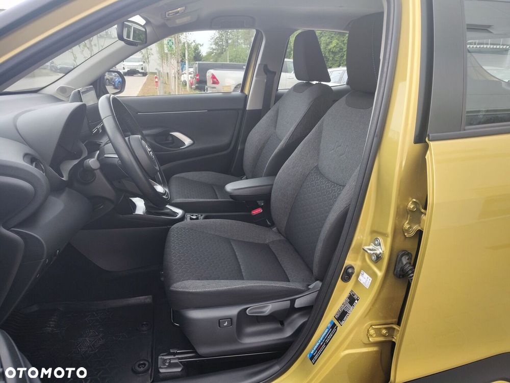 Toyota Yaris Cross Hybrid 1.5 Comfort 4x4 - 9