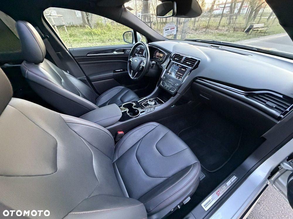 Ford Mondeo - 38