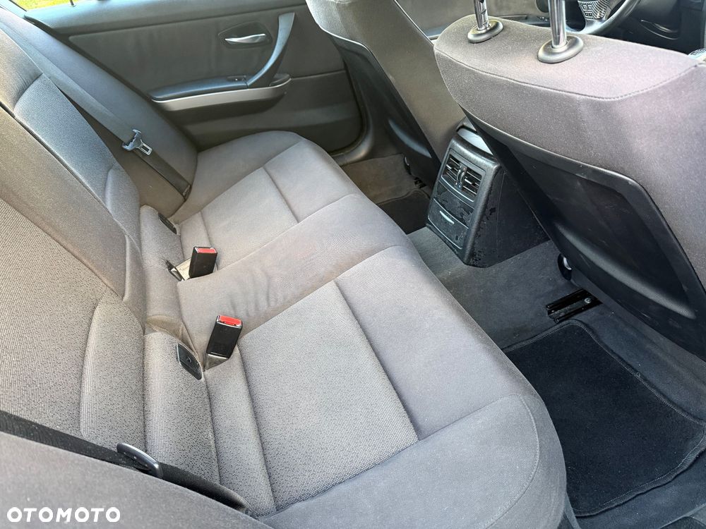 BMW Seria 3 - 16