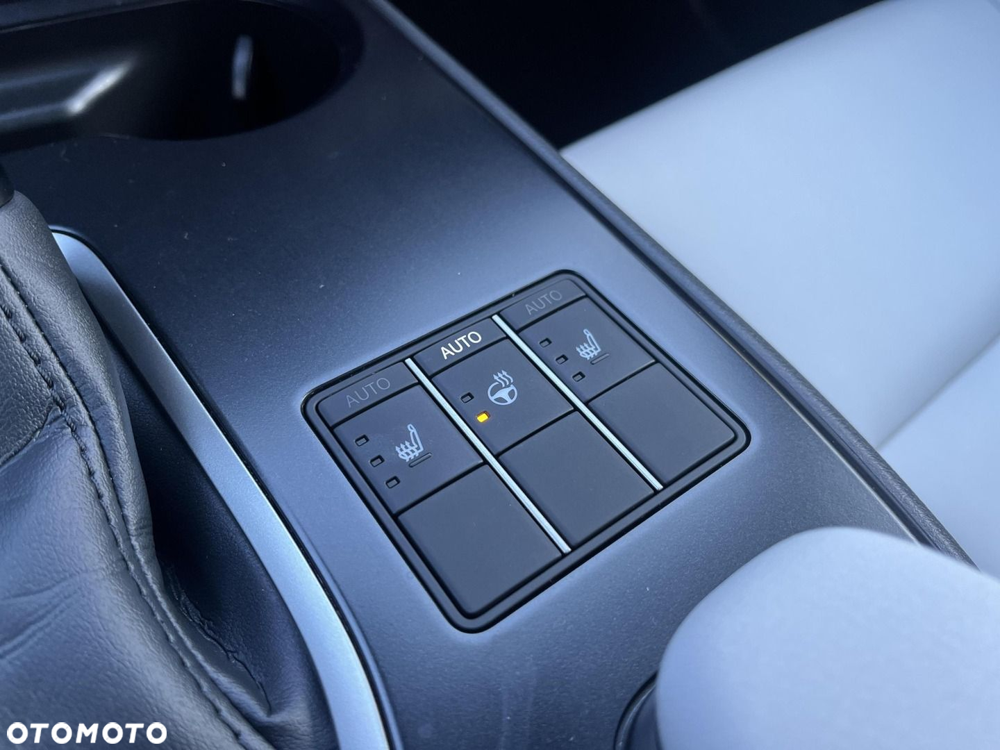 Lexus UX - 20