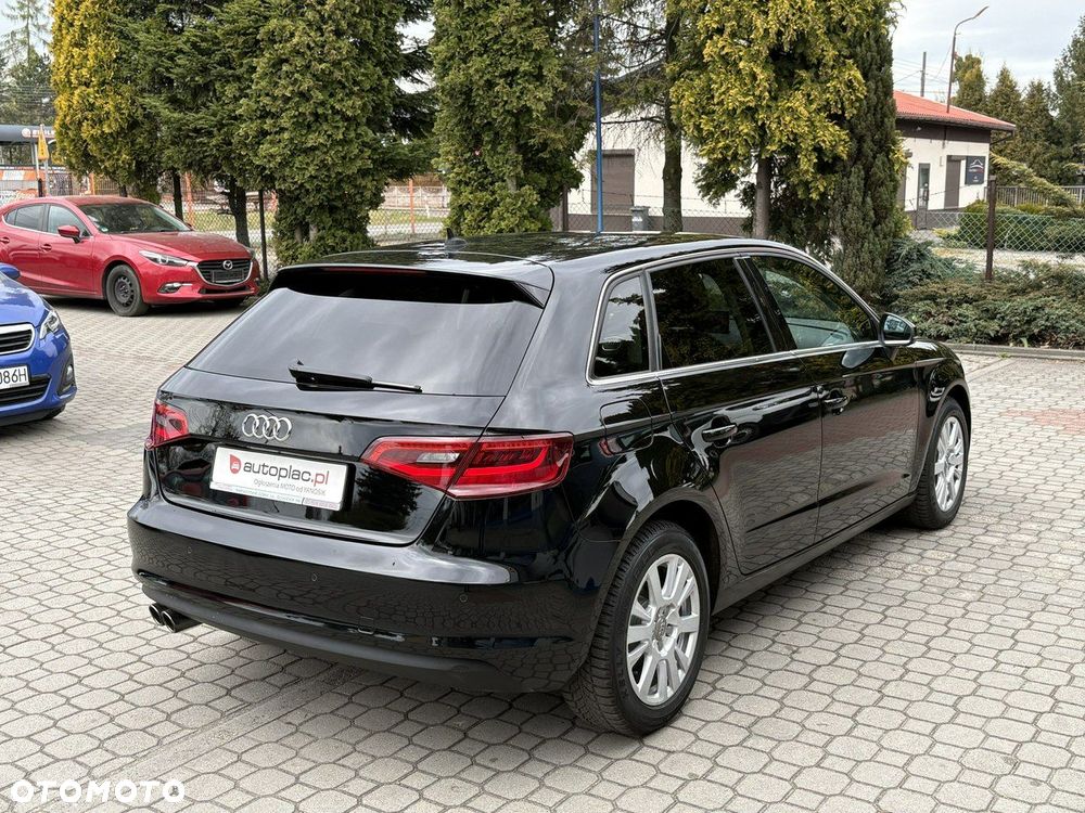 Audi A3 Sportback - 6