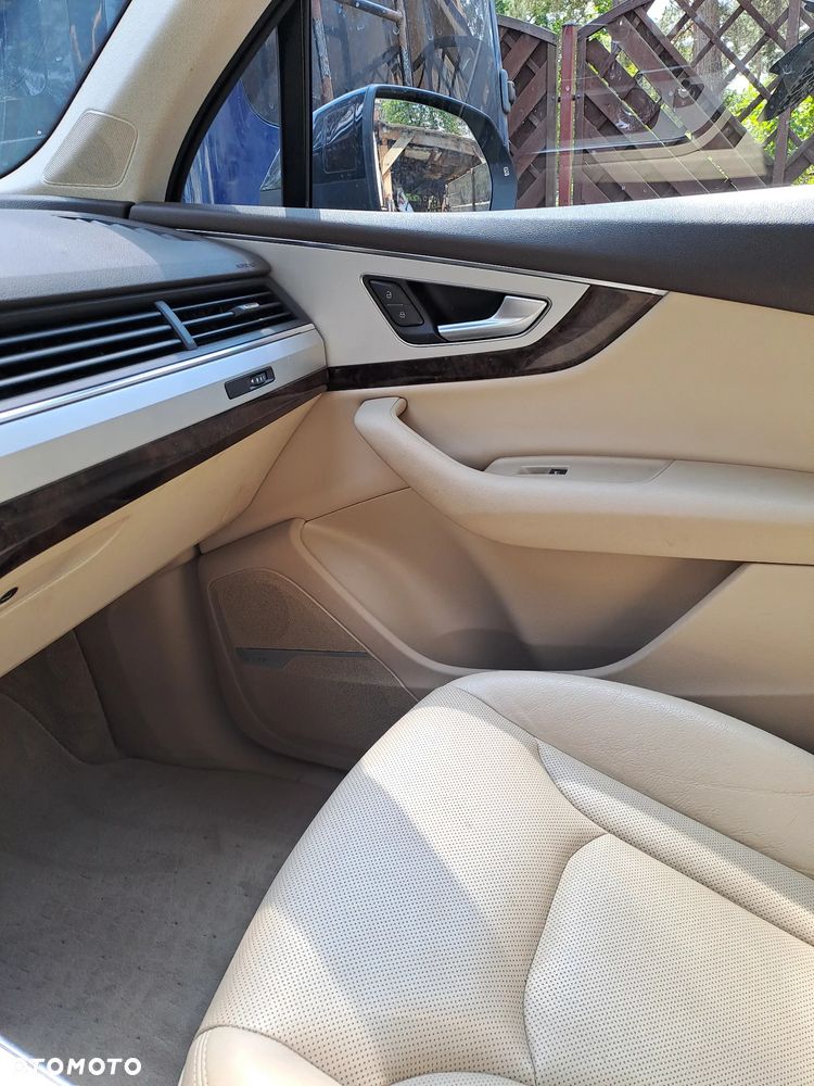 Audi Q7 - 16