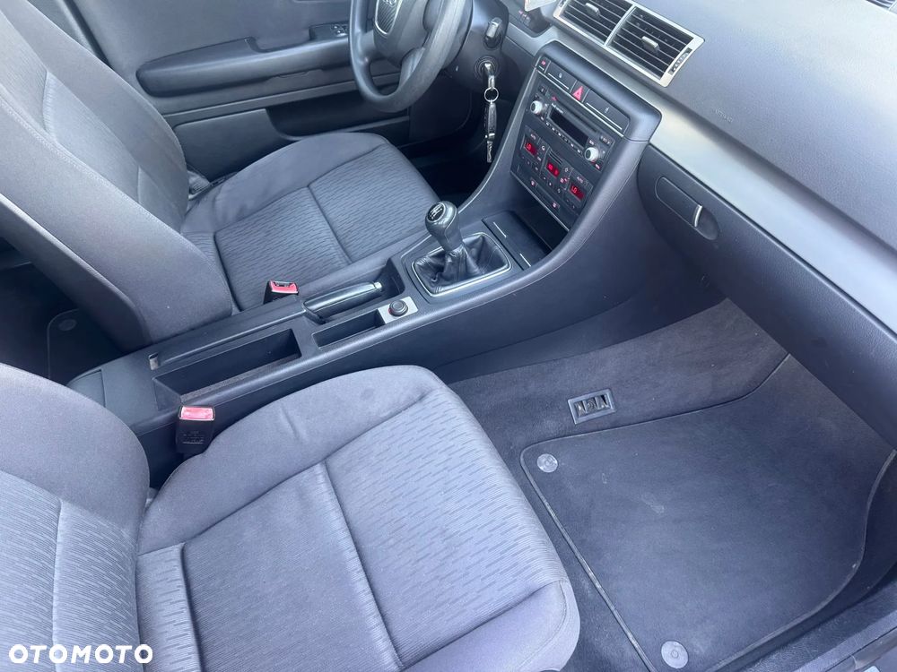 Audi A4 1.6 - 7