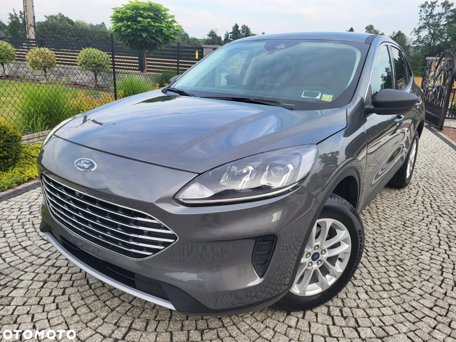 Ford Kuga - 28