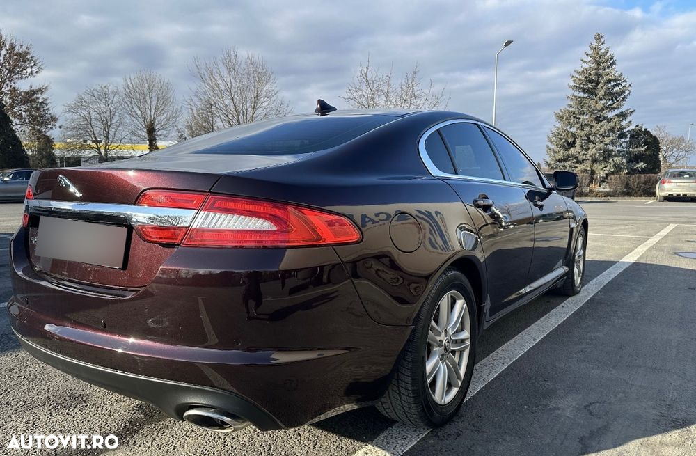 Jaguar XF 2.2D - 5