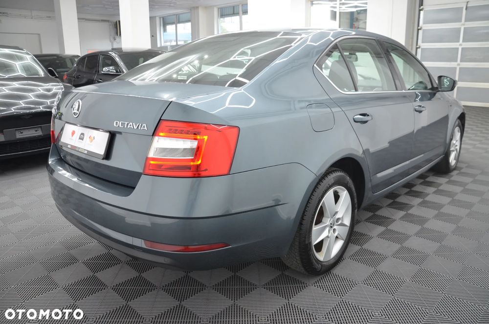 Skoda Octavia - 8