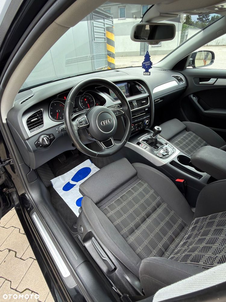 Audi A4 Avant 3.0 TDI DPF Attraction - 28