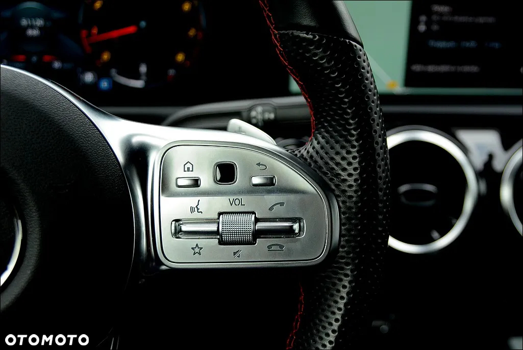 Mercedes-Benz Klasa A 200 7G-DCT AMG Line Advanced Plus - 27