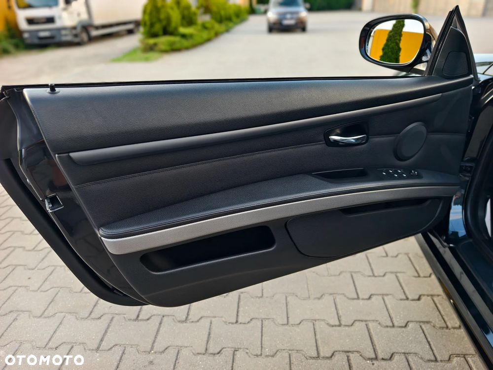 BMW Seria 3 320d M Sport Edition - 6
