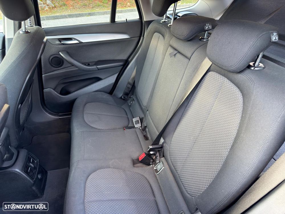 BMW X1 16 d sDrive Advantage - 14