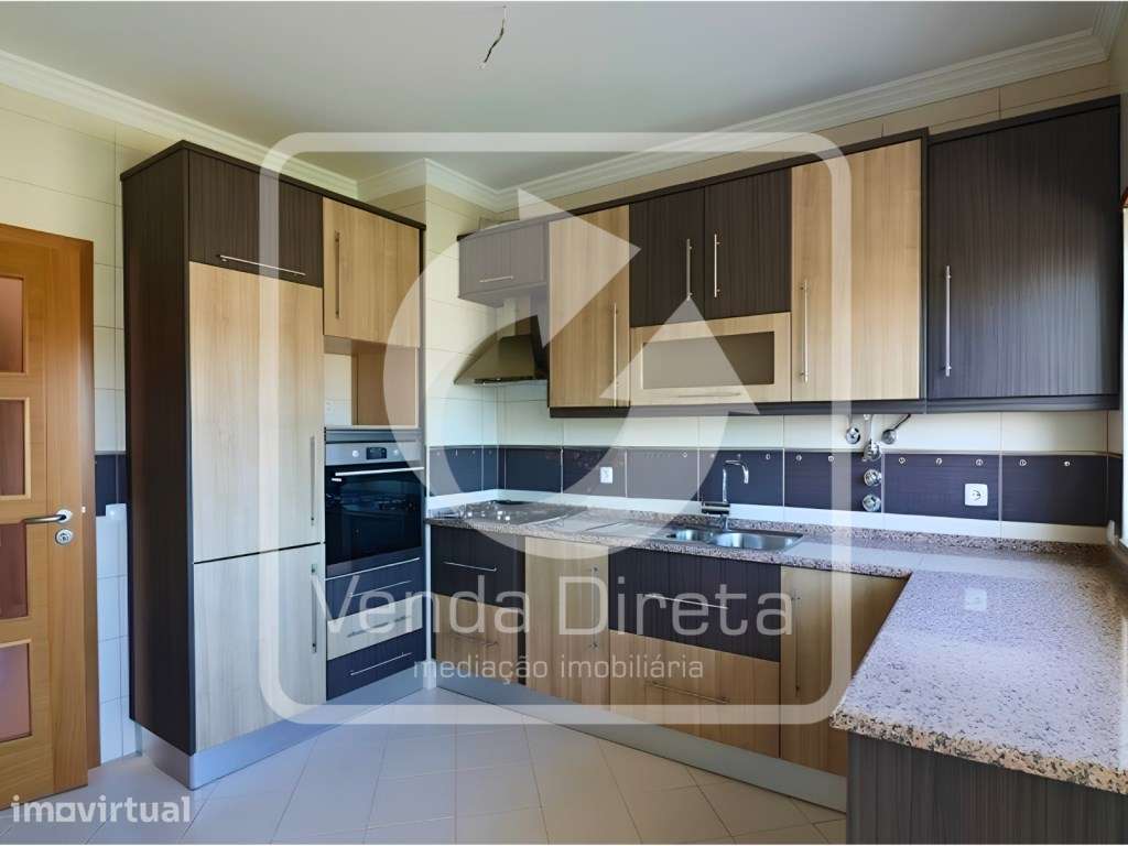 Apartamento T3 com 164 m² e estacionamento em São Clemente, Loulé - Grande imagem: 3/22