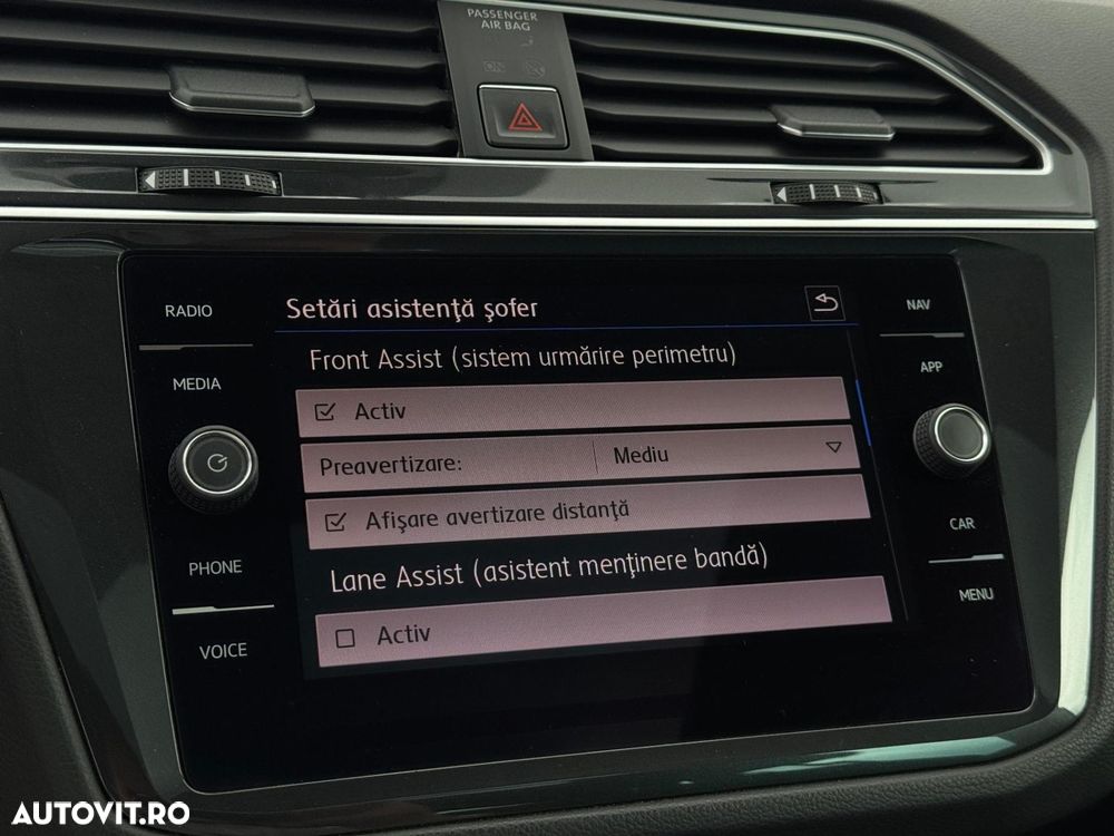Volkswagen Tiguan - 16