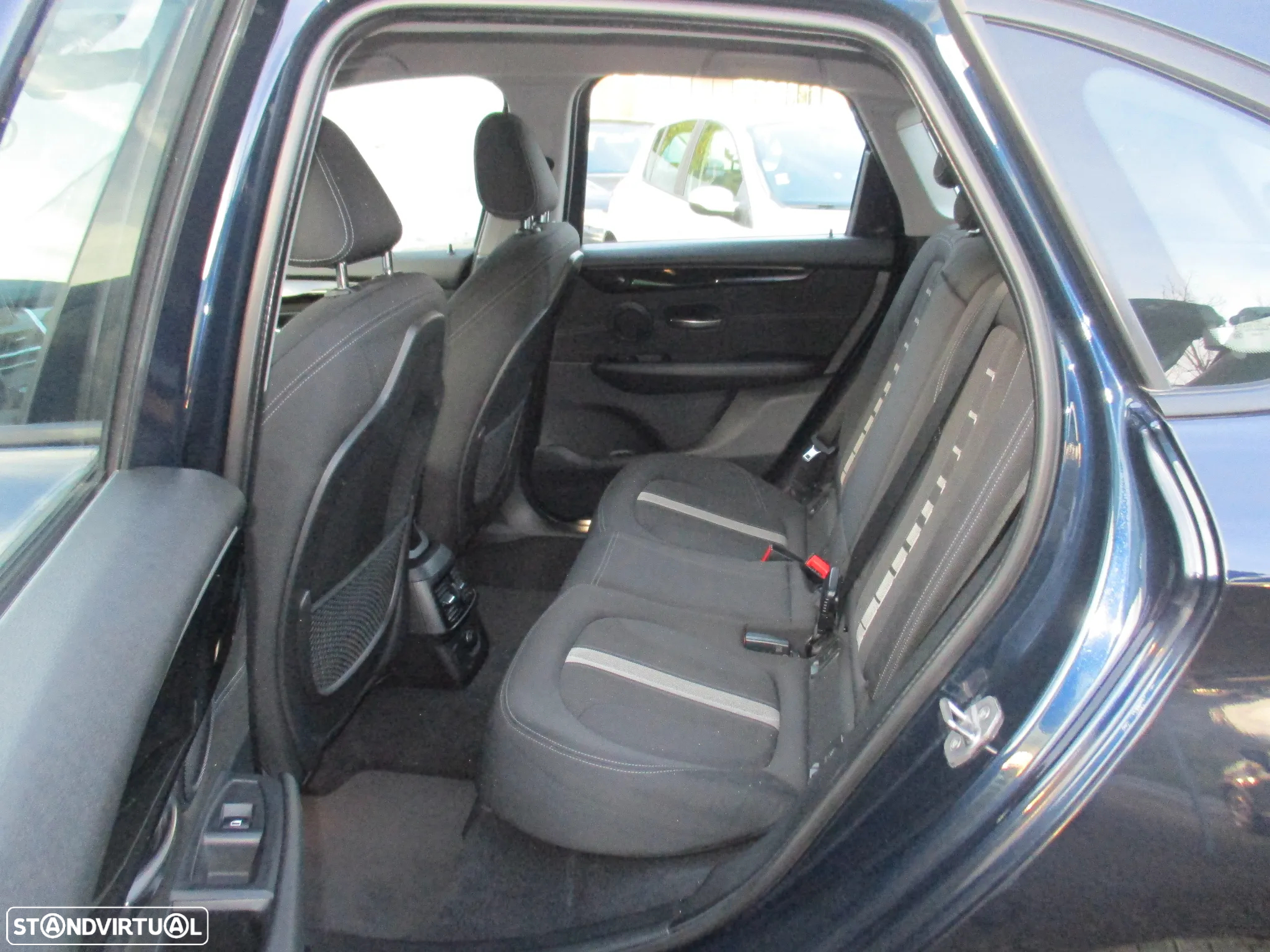BMW 218 Active Tourer d Line Luxury Auto - 28