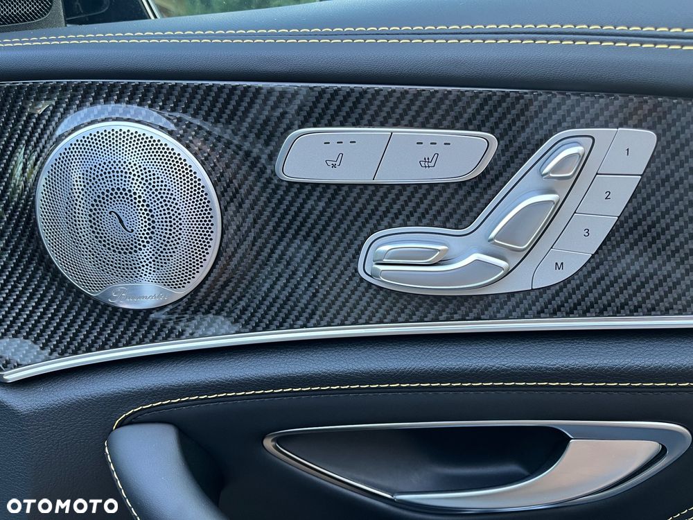 Mercedes-Benz Klasa E - 32