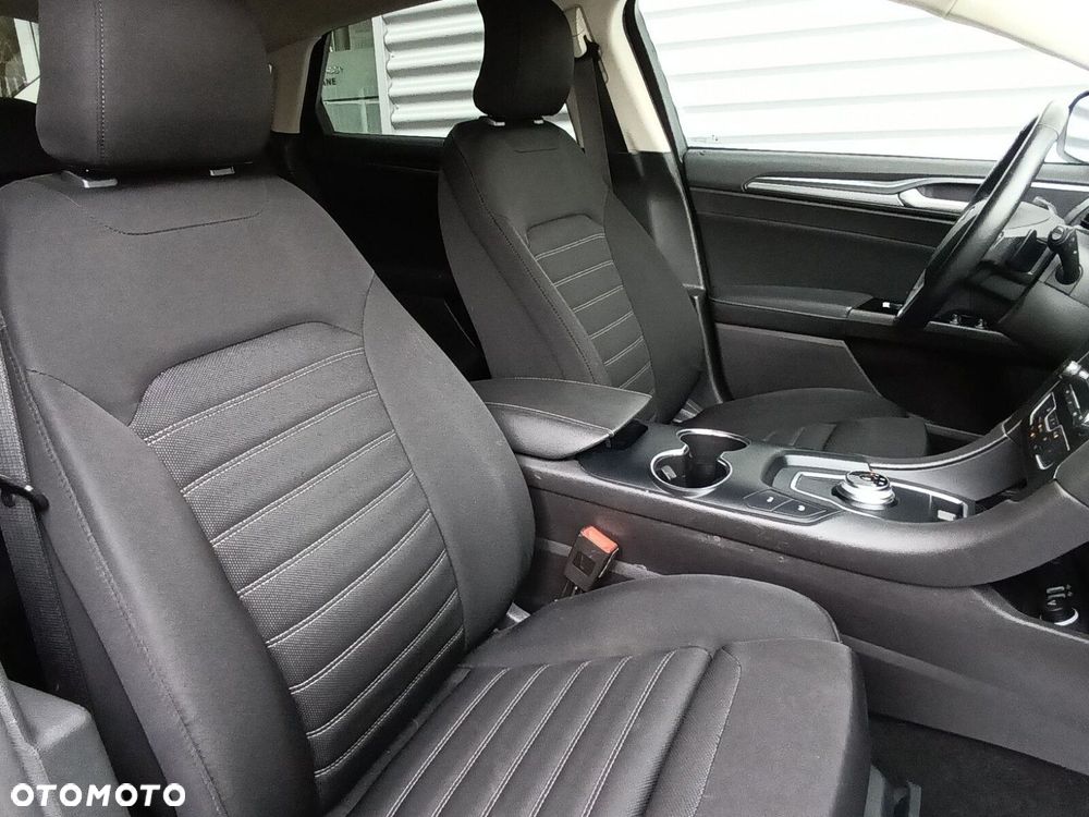 Ford Mondeo 2.0 EcoBlue Titanium - 33