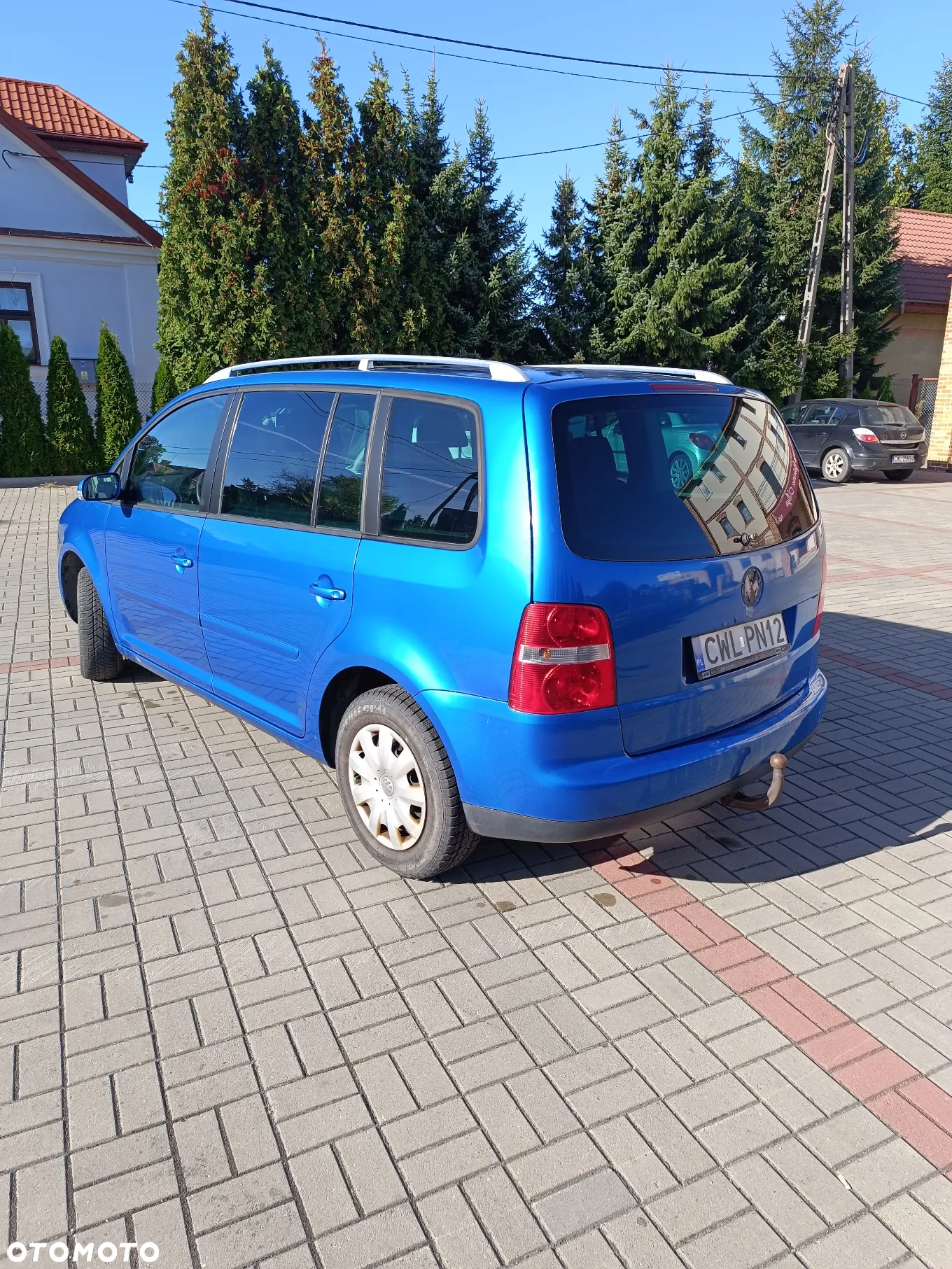 Volkswagen Touran 2.0 TDI Trendline DSG - 6
