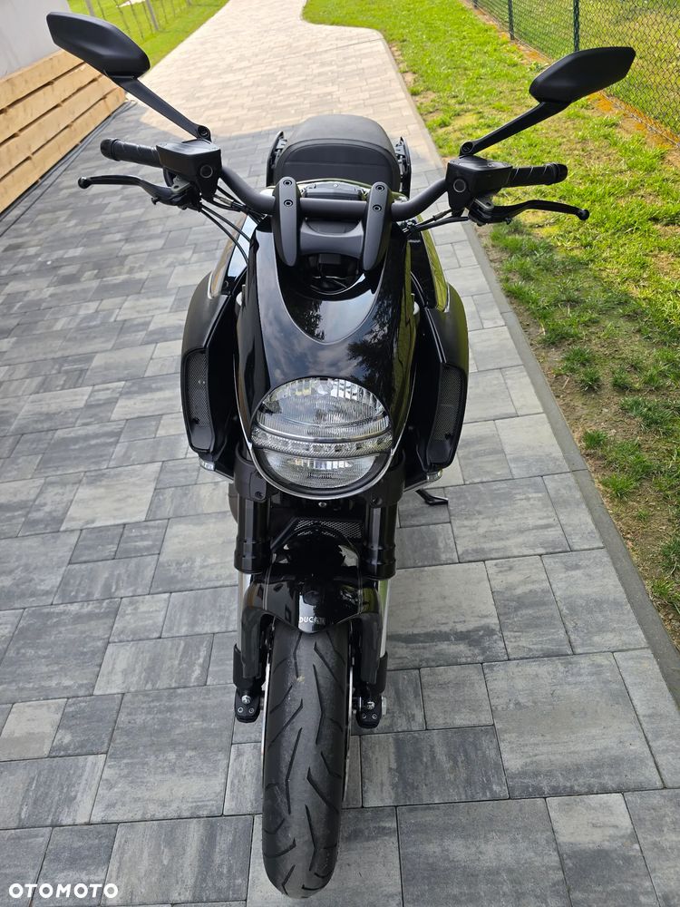 Ducati Diavel - 11
