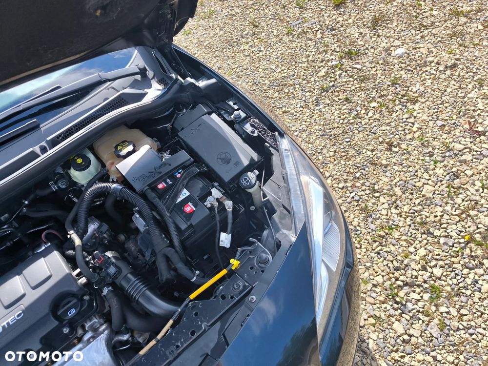 Opel Astra 1.4 Turbo - 9