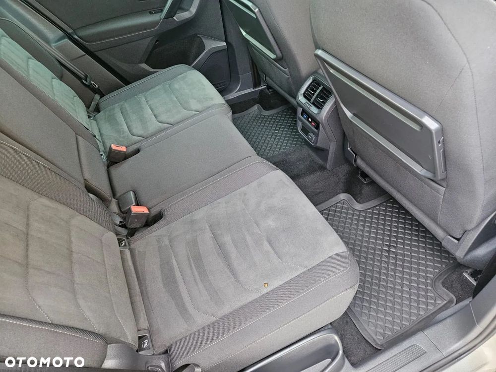 Volkswagen Tiguan - 17