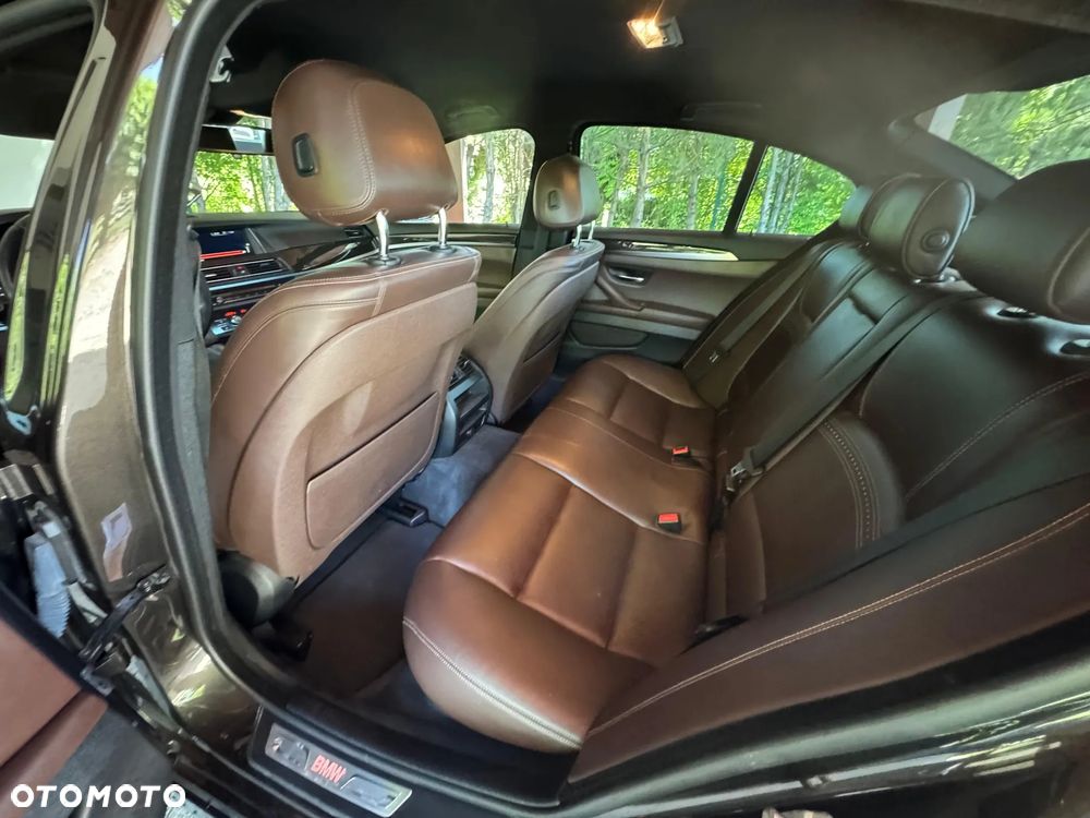 BMW Seria 5 520d Luxury Line - 10