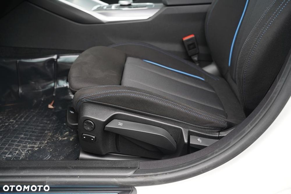 BMW Seria 3 320d mHEV M Sport sport - 11