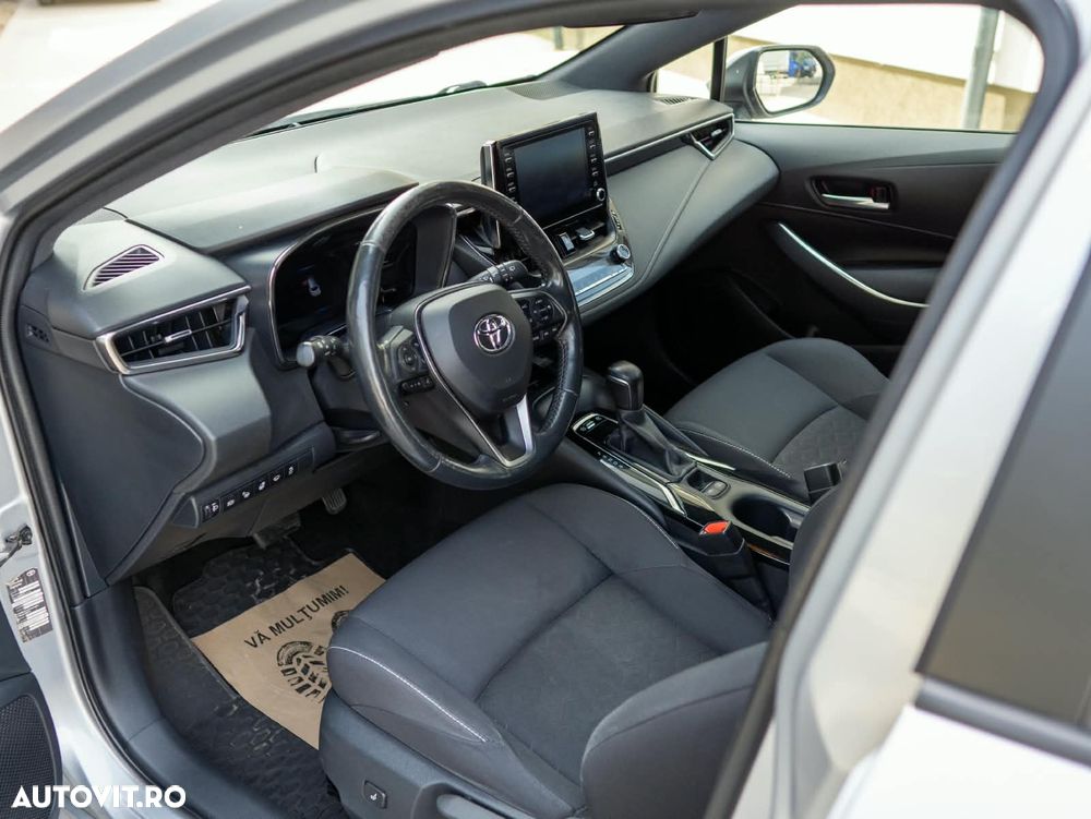 Toyota Corolla - 11