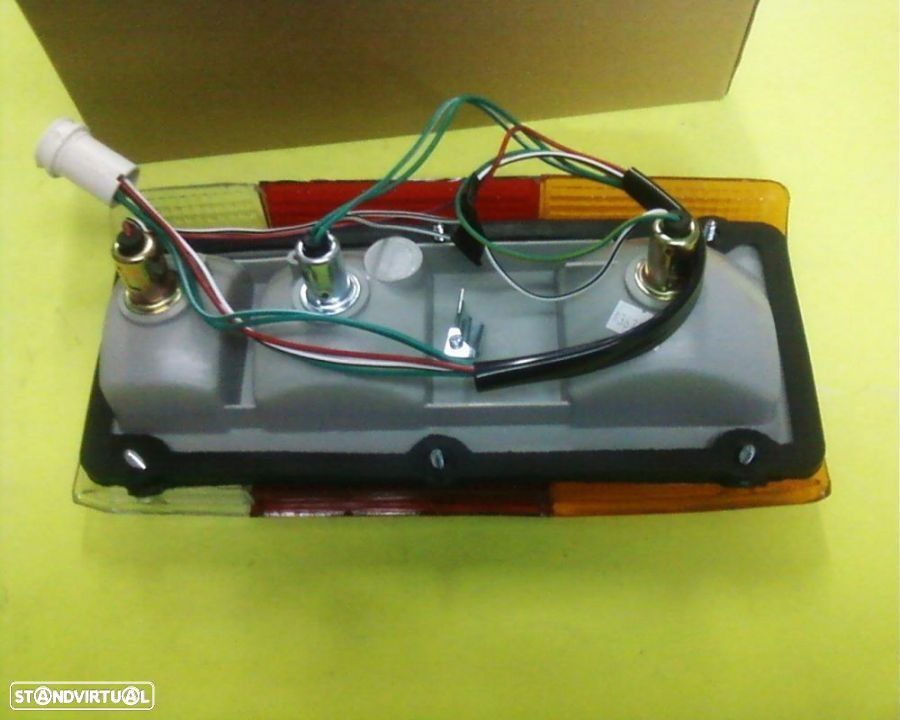 farolins stop nissan patrol 160 3.3 (novos) - 2