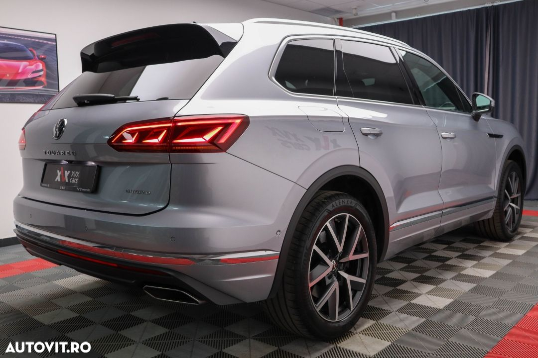 Volkswagen Touareg 3.0 V6 e-Hybrid 4Motion Aut. Elegance - 19