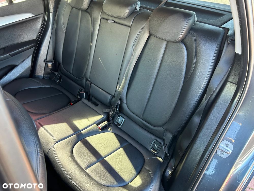BMW X1 sDrive18d - 22