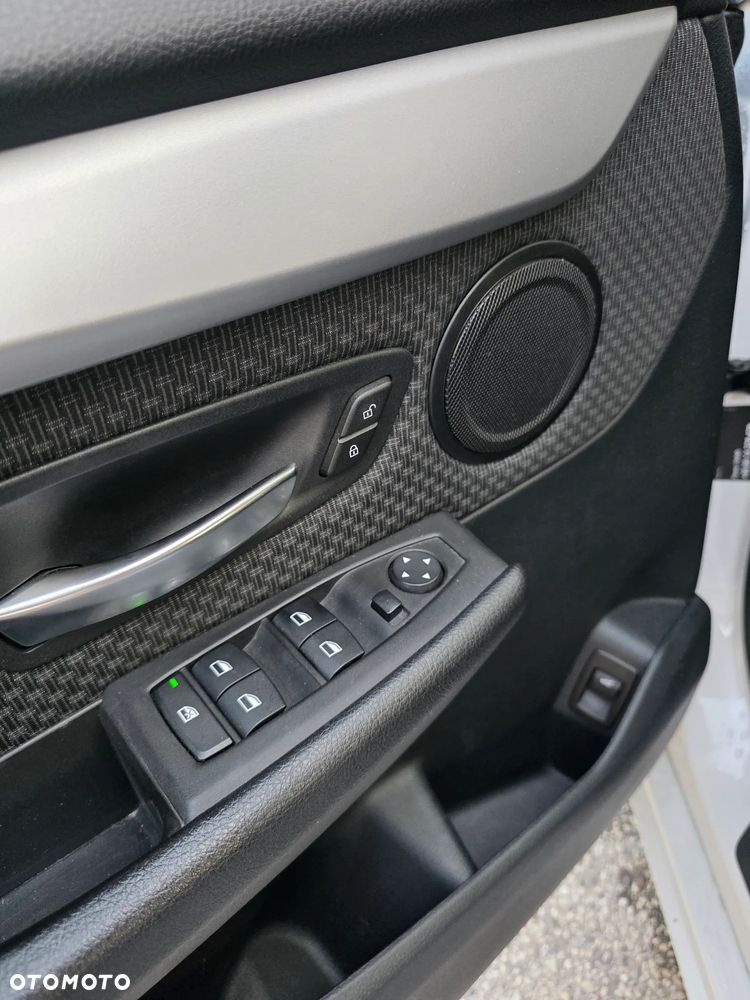 BMW Seria 2 216i - 6