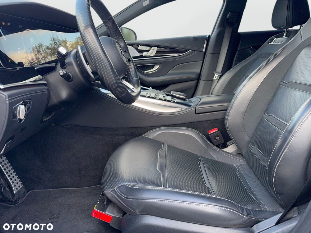 Mercedes-Benz AMG GT - 16